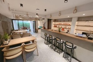 Bar (in der Unterkunft)