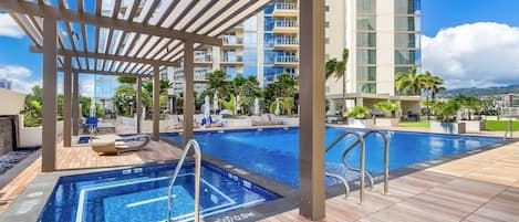 Outdoor pool, a heated pool