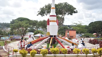Área de juegos infantiles al aire libre