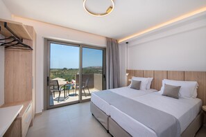 3 Schlafzimmer, Zimmersafe, Bügeleisen/Bügelbrett, Reisekinderbett