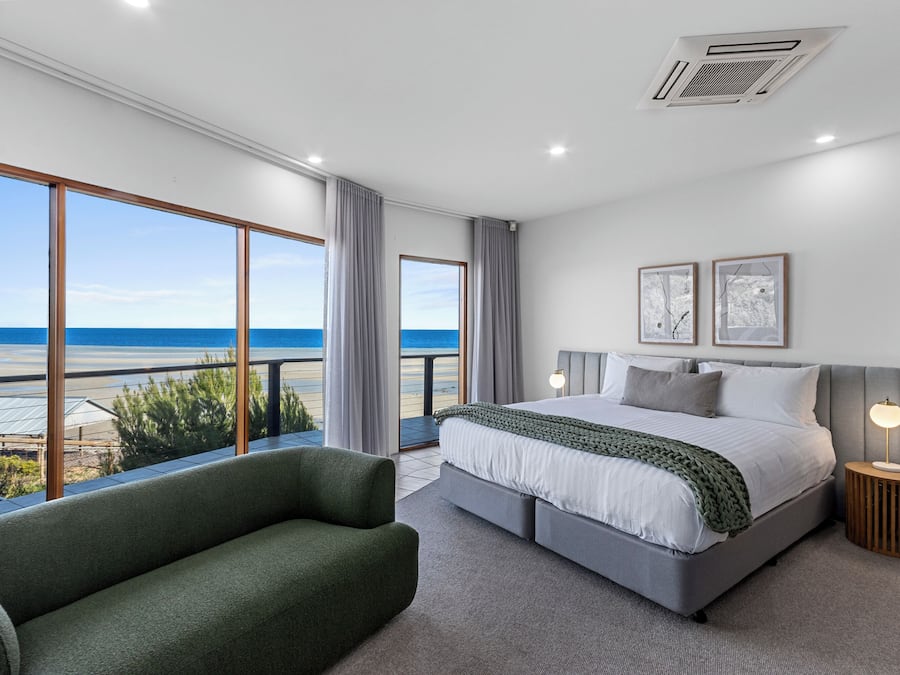 Deluxe Single Room, Ocean View | Soundproofing, iron/ironing board, free WiFi