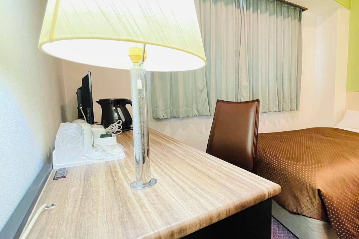 笔记本电脑工作区、隔音、免费 WiFi