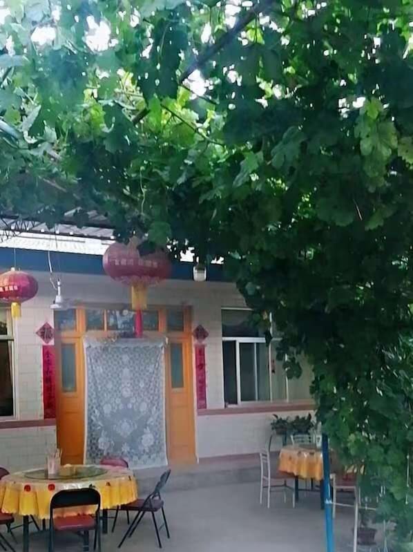 Garden - Xinyuan Hostel (Jingtai)