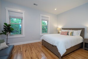 4 Schlafzimmer, Bügeleisen/Bügelbrett, WLAN, Bettwäsche