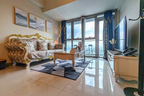 Deluxe Double Suites | Living area