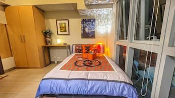 Standard Room, 1 Katil Ratu (Queen), Kitchen, City View | Cadar kapas Mesir, peralatan tempat tidur premium, gebar bulu kapas