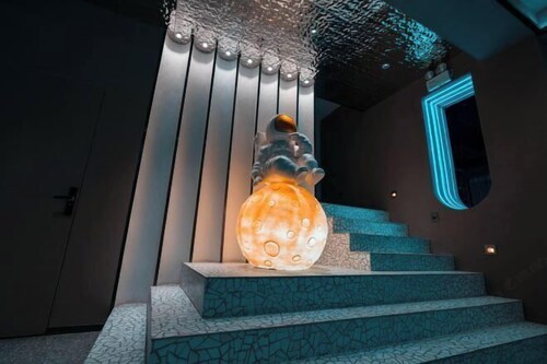 Xinzheng Xuanjuzi Hotel (Xias International College)