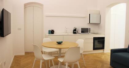 Bellapulia Apartments QUERCIA Apartment in Molfetta downtown, elegant