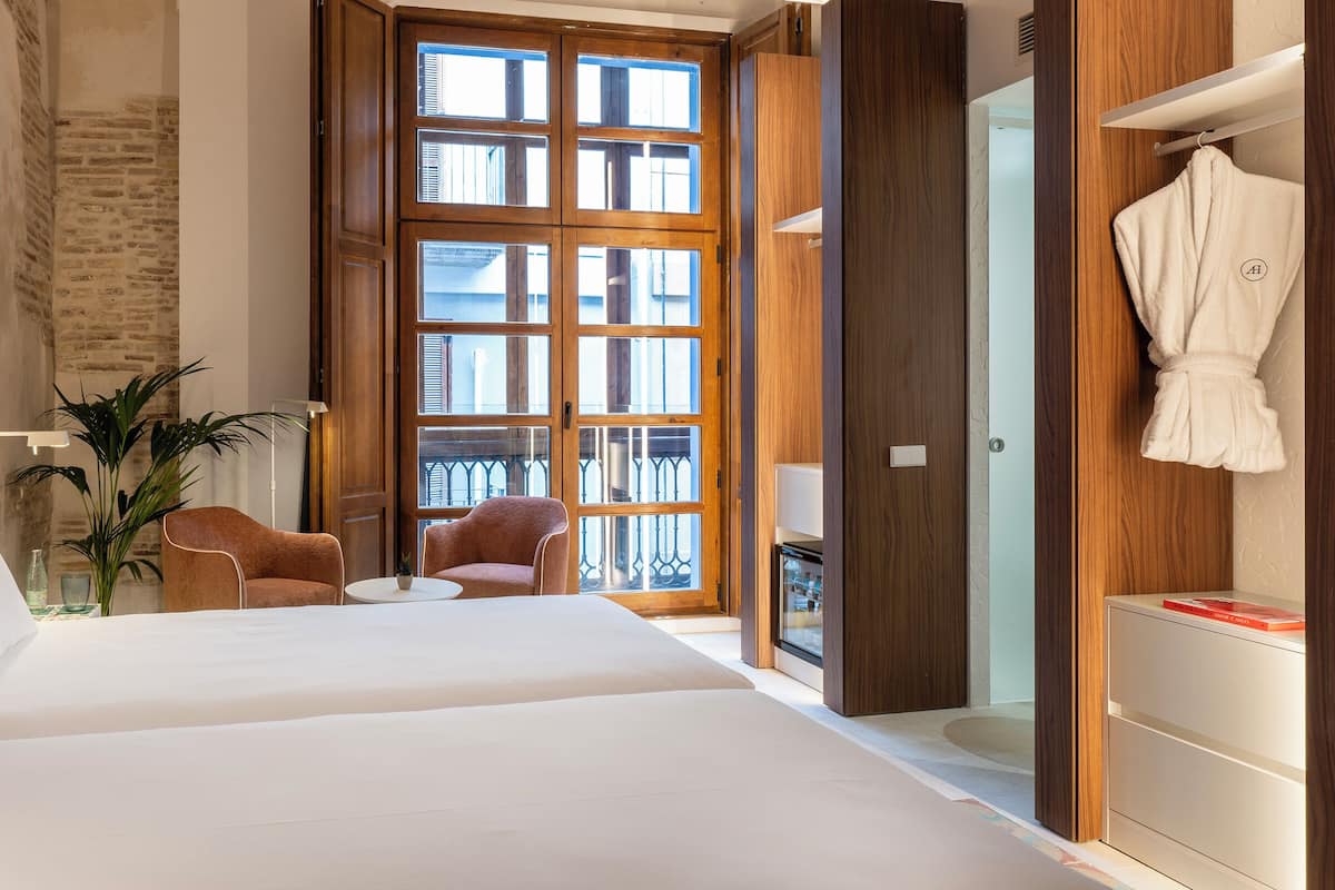 1 bedroom, minibar, in-room safe, free WiFi