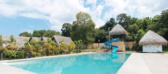 Reddoorz @ Afamosa Villas Resort Ilocos Sur