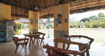 RedDoorz @ Afamosa Villas Resort Ilocos Sur