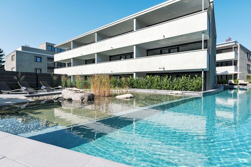 Relaxed Urban Living 