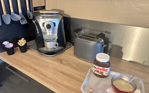 Kahvia ja/tai kahvinkeitin