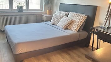 Desk, iron/ironing board, free WiFi, bed sheets