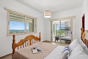 3 chambres, Wi-Fi gratuit, draps fournis