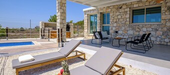 Villa Il Pino by Nomads: A Private Nature Retreat