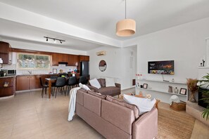 TV connectée, cheminée