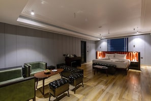 Suite room