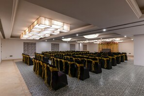 Banquet hall - Regenta Inn Downton Raipur (Raipur)