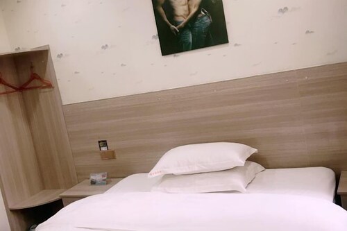 Fulong Hotel