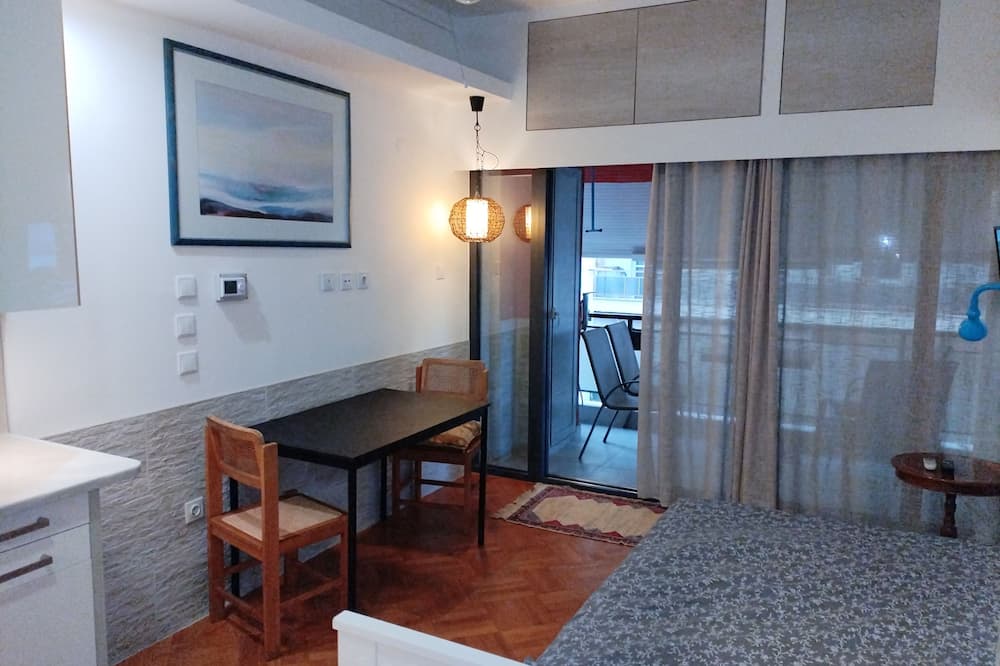 Seafront Apartment With Sea View Yr11