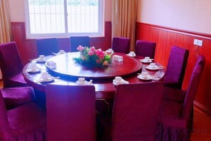 Unclassified image, 5 of 31, button - Ruijing Hotel (Kangding)