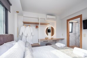 3 soverom, safe på rommet, strykejern/-brett og reiseseng for barn