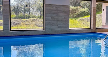 Moderne gemütliche Wohnung mit Schwimmbad, direkt an der Skipiste und am Golfplatz, in Winterberg