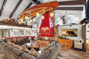 TV, fireplace, video games, table football - Lake Pointe Retreat By Destination Big Bear:Close to Village and Marina! Hot Tub! Pool Table! Shuffleboard! Air Hockey! Fully Fenced Yard! Pet Friendly! (Big Bear Lake)