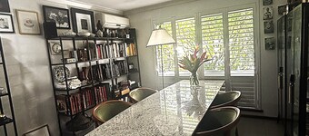 Frangipani Charming and quiet ground floor villa just South of Fremantle