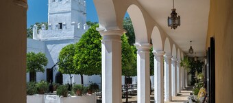 Hotel Cortijo Torre De La Reina