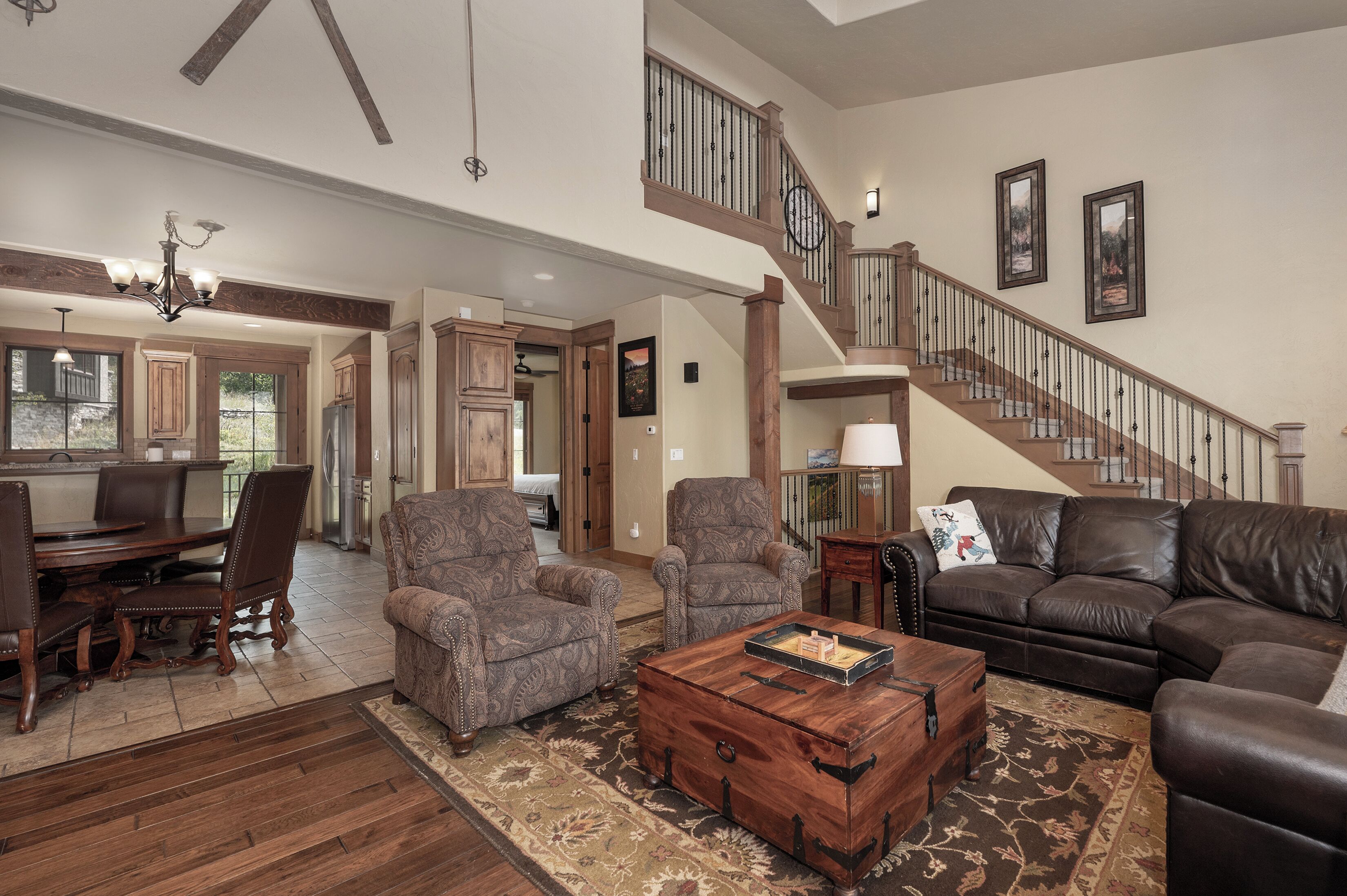 智能电视、壁炉