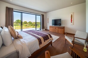 6 bedrooms, free WiFi, bed sheets