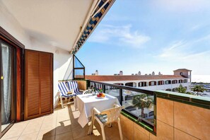 Outdoor dining - Atlantic Penthouse Retreat (Costa del Silencio)