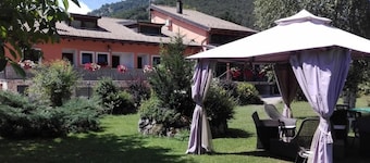 Hotel Cocoon