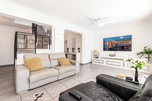 Villa (5 Bedrooms) | Intérieur