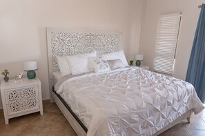 3 bedrooms, in-room safe, desk, iron/ironing board - Palm Paradise at Tierra Del Sol - 2 bedroom/2 full baths and 2 1/2 baths is just waiting for you to enjoy some sun and fun! (Noord)