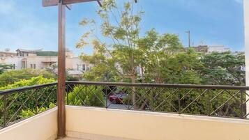 Classic Villa, Garden View | Balcony view