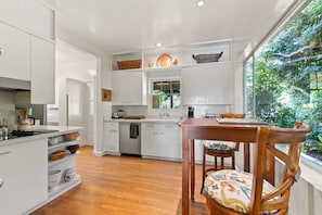 Fridge, microwave, oven, stovetop - Two Oceanview Homes in La Jolla Shores (San Diego)