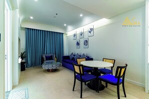 Basic Apartment, Ocean View | Living area