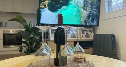 SYDNEYS LEADING NO.1 STAY