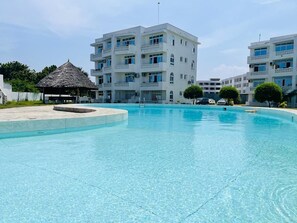 Outdoor pool - Kijani Residences Condos (Malindi)