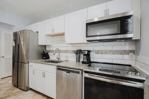 Private kitchen - 1 Park Road - 3 Bedroom w/ New Pool! Near Coligny, Beach (Hilton Head Island)