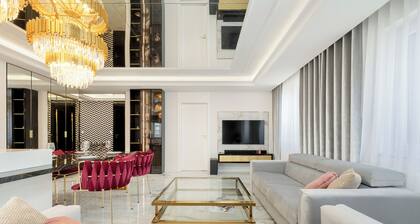 Luxury Apartment AC by Renters Prestige