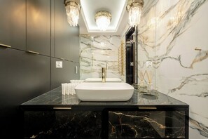 Bathroom - Luxury Apartment AC by Renters Prestige (Wroclaw)