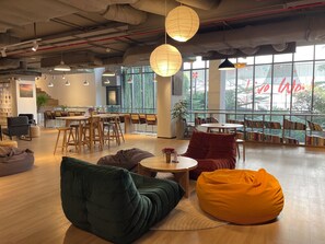 Business centre - Velea Serviced Apartments & Suites (Siem Reap)