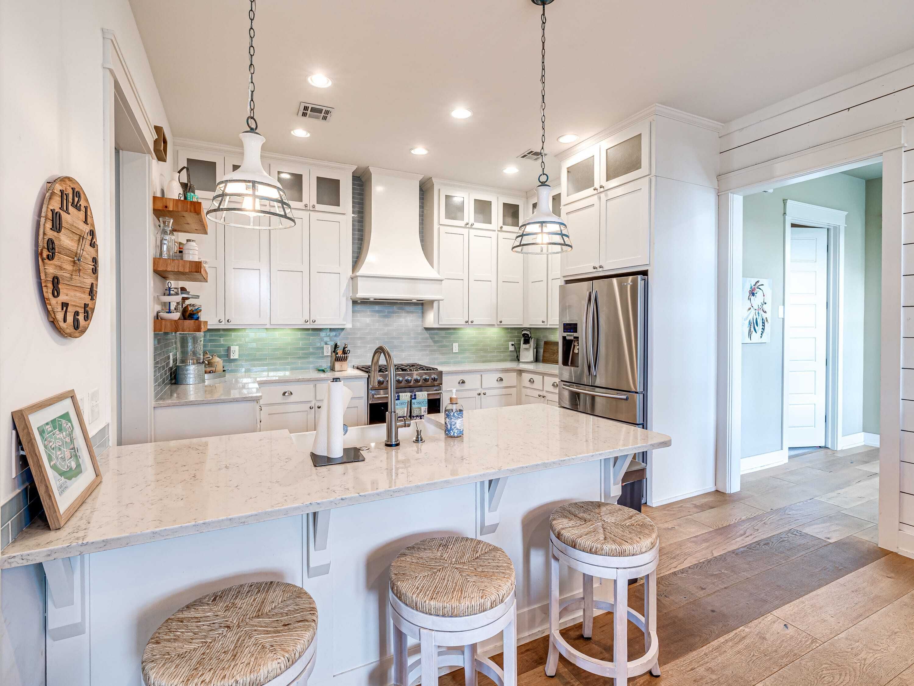 雪櫃、微波爐、焗爐、爐具