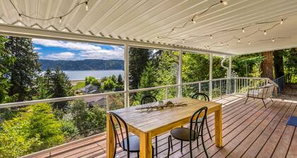 Overlooking Hood Canal Vistas & Private Garden