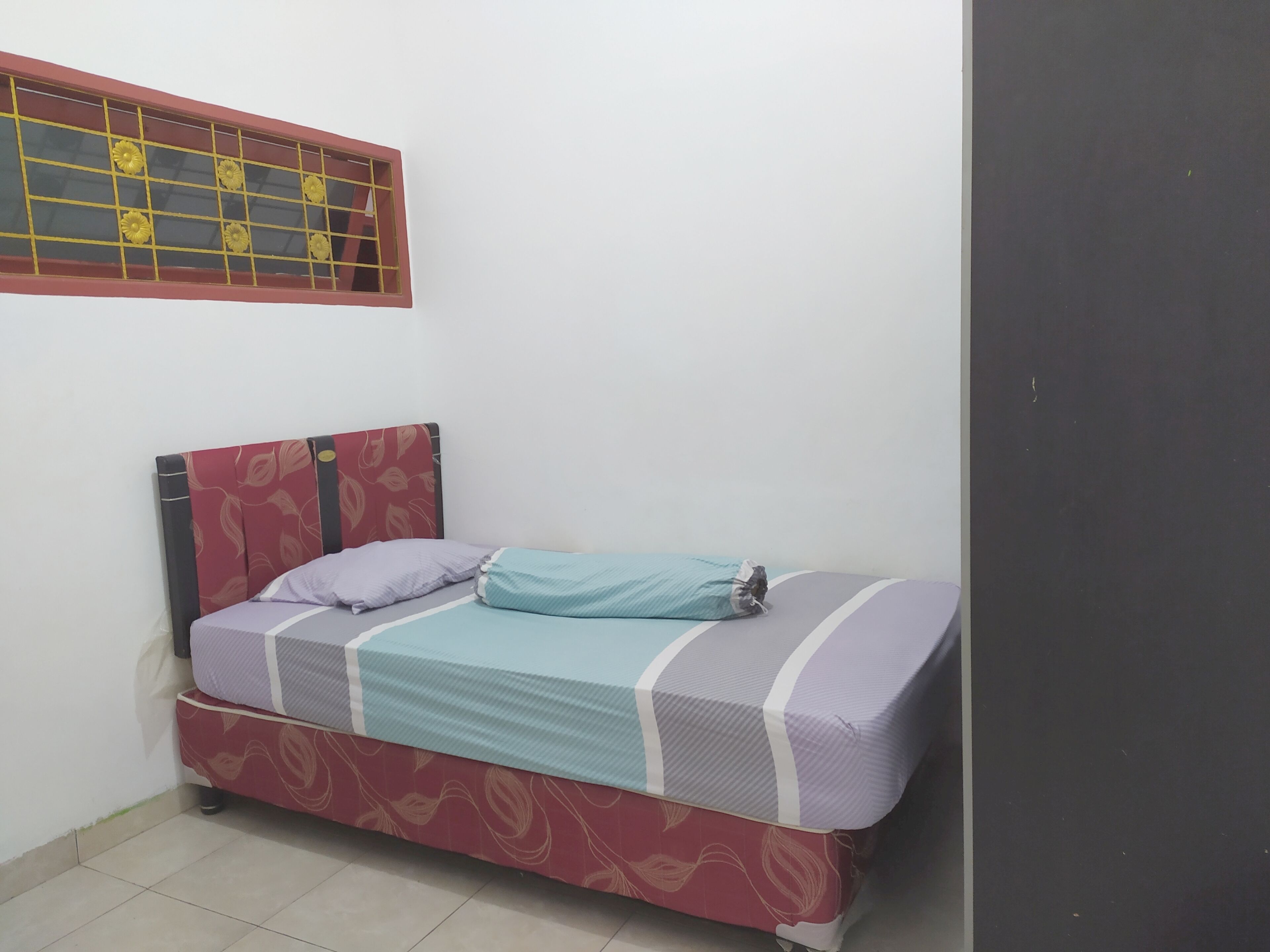 Standard Double Room | Laptop workspace, free WiFi, bed sheets