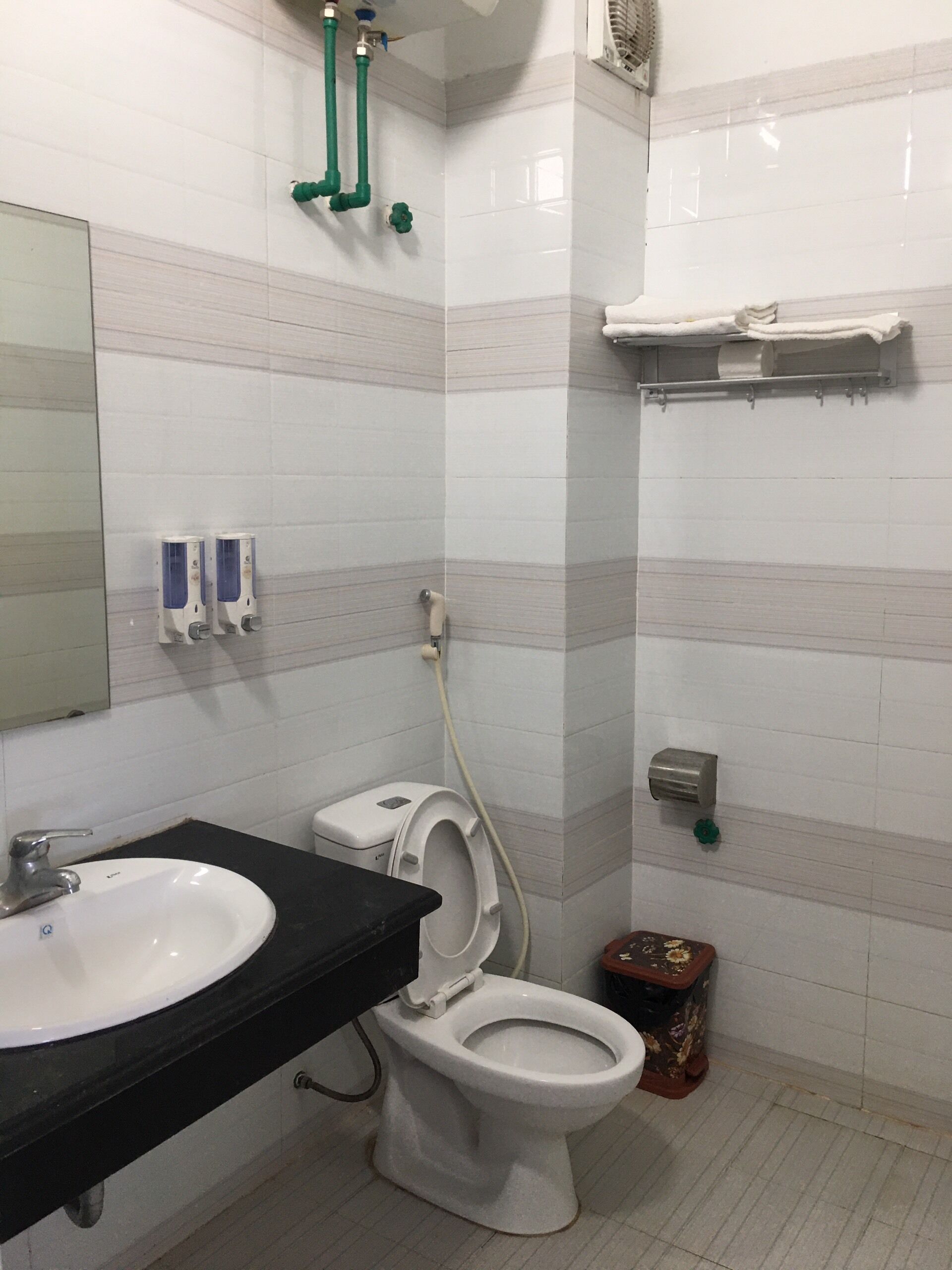 Standard Double Room, River View | Bathroom | Slippers